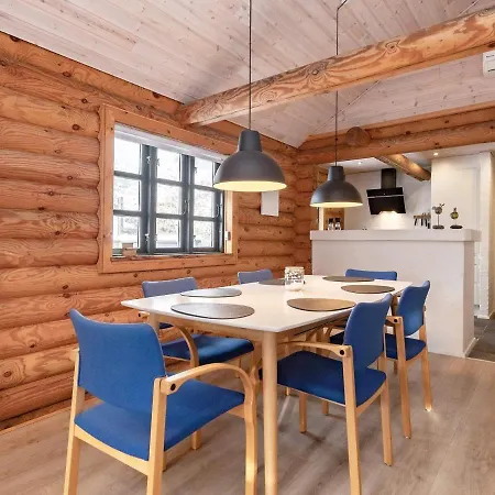 5 Person Holiday In